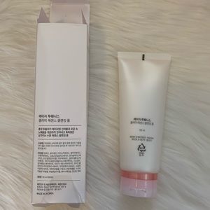 age 20's clear essence cleansing foam
